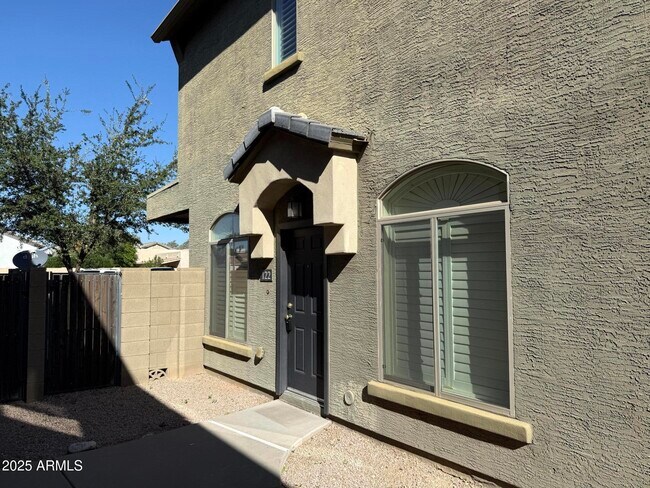 Foto del edificio - 17150 N 23rd St