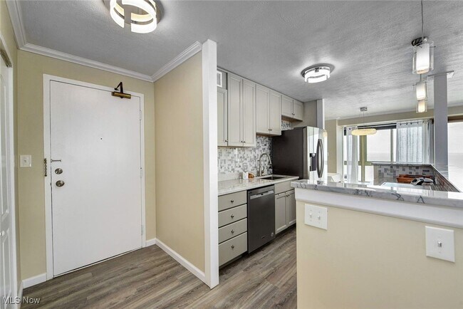 Foto del edificio - 12520 Edgewater Dr