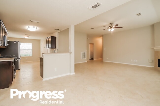 Foto del edificio - 6614 High Stone Ln