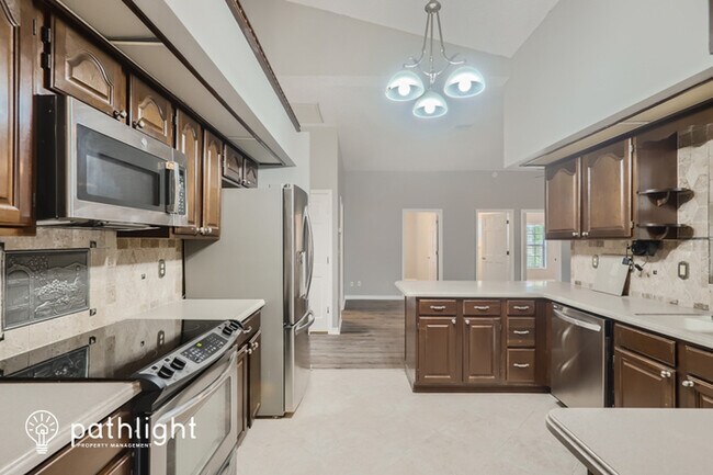 Building Photo - 11143 Pine Ridge Road, Leesburg, FL, 34788