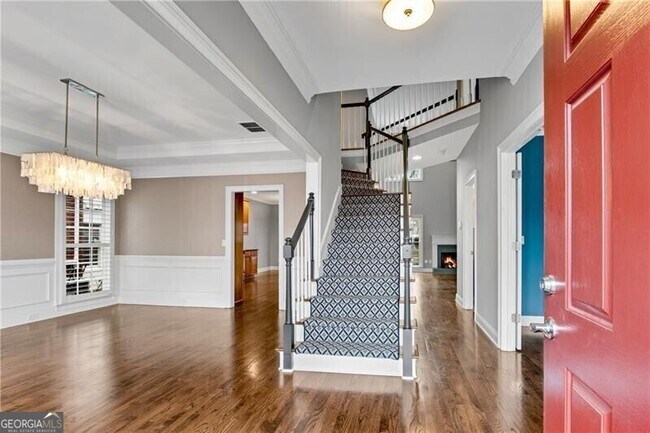 Building Photo - 712 Charles Allen Dr NE