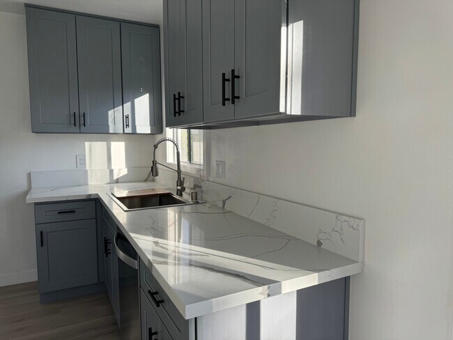 Foto del edificio - 3740 S Bentley Ave