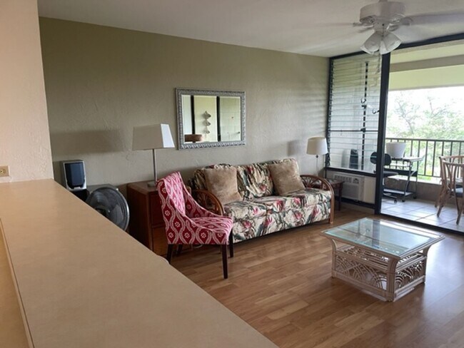 Building Photo - $2,000 - Includes all Utilities / Nicely F...