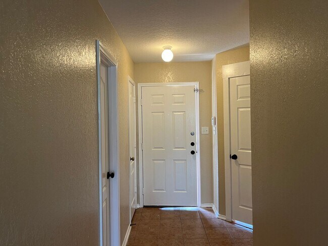 Foto del edificio - 7702 Nature Pass, San Antonio, TX. 78249