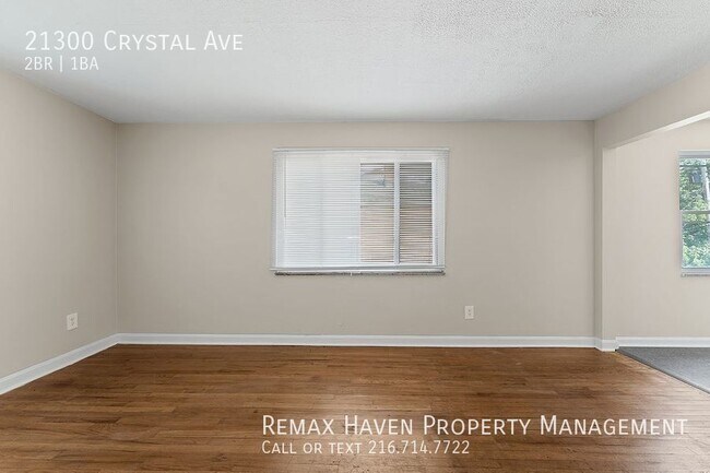 Foto del edificio - 21300 Crystal Ave UP Ave, Euclid - Spaciou...