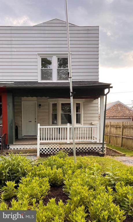 Foto principal - 1366 Orchard St