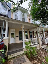 Building Photo - 816 W 37th St