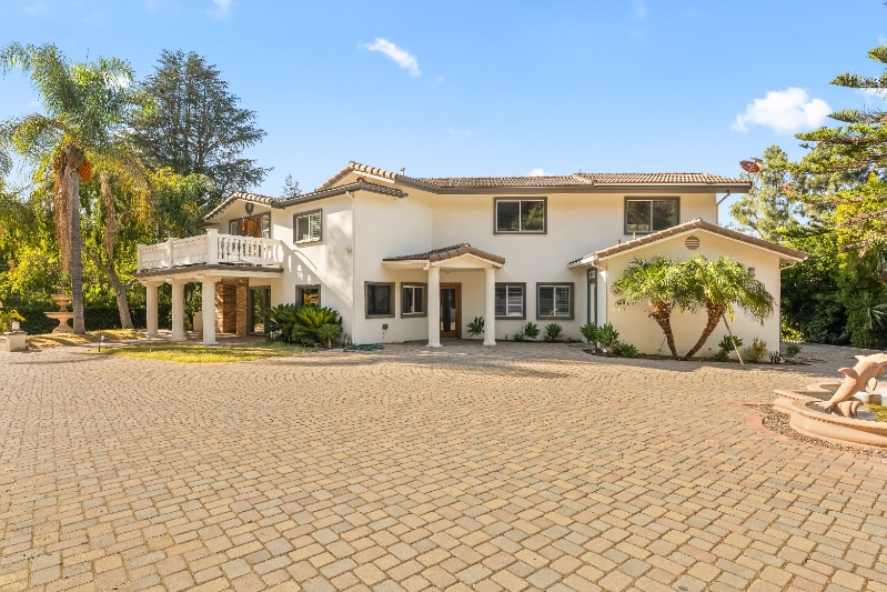 Foto principal - 3200 Oakley Dr