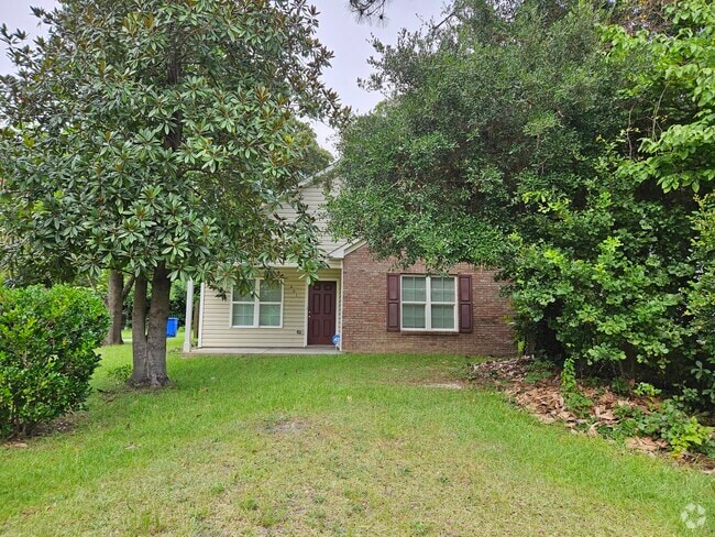 Building Photo - 601 Roxie Ave