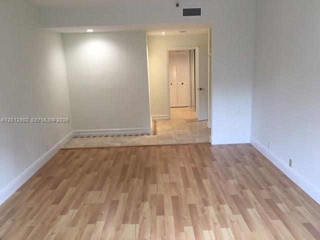 Foto del edificio - 151 Crandon Blvd