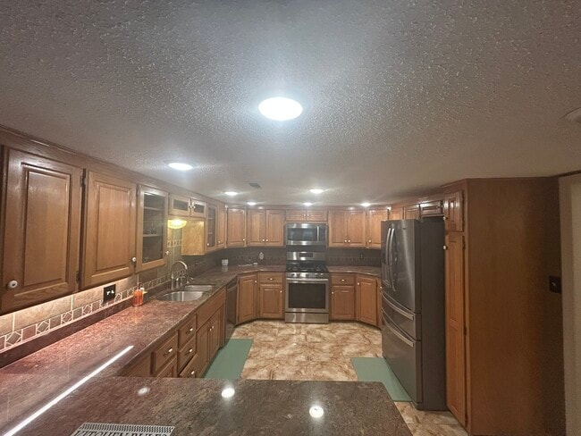 Foto del edificio - 331 Buena Vista Rd