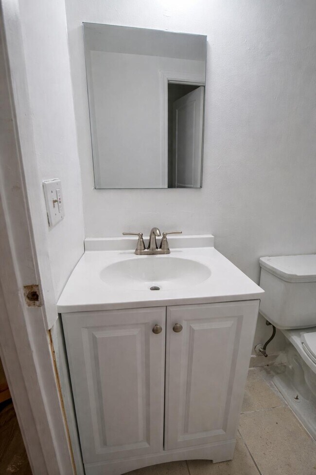 Foto del edificio - 17050 NW 55 Ave