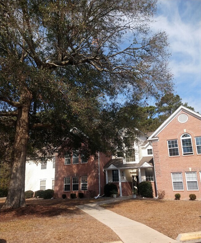 Building Photo - 4384 Daphne Ln