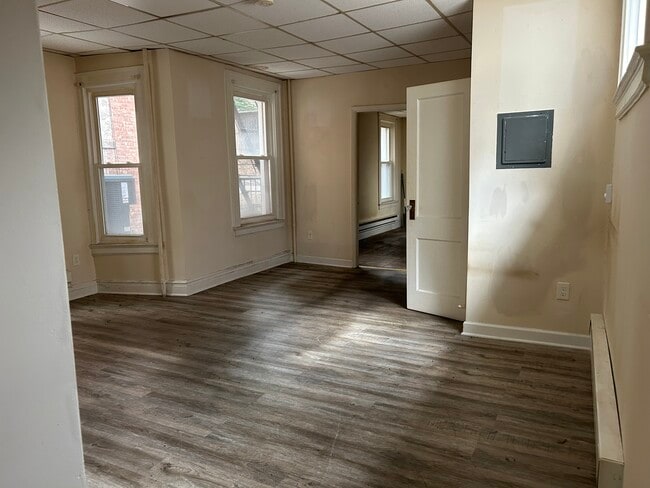 Sala principal - 940 Broad St