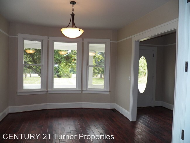 Building Photo - 16369 S Springwater Rd