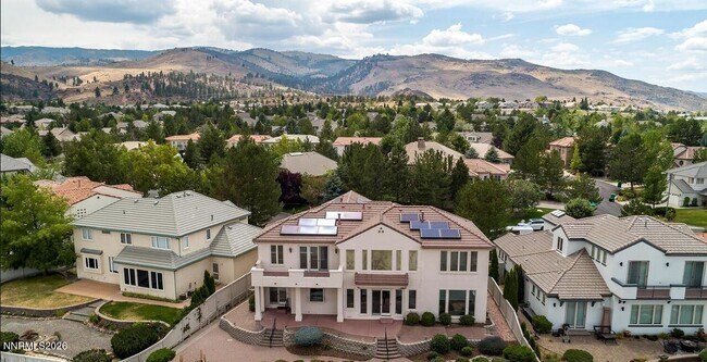 Foto del edificio - 4690 Aberfeldy Rd