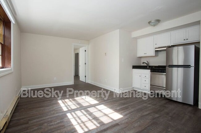 Building Photo - 253 Stribling Ave