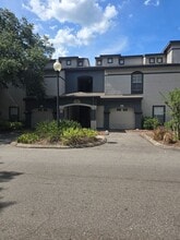 Building Photo - 13010 Arbor Isle Dr