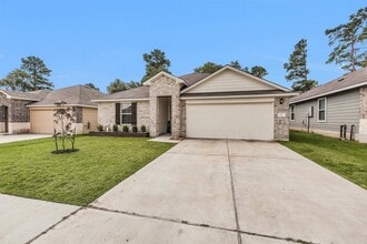 Building Photo - 312 Pecos Dr