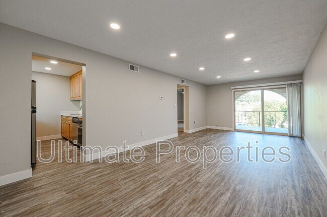 Building Photo - 4727 E Lafayette Blvd