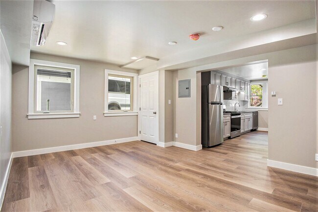 Foto del edificio - 1523 Verdi Street #D - Studio | 1 bath | A...