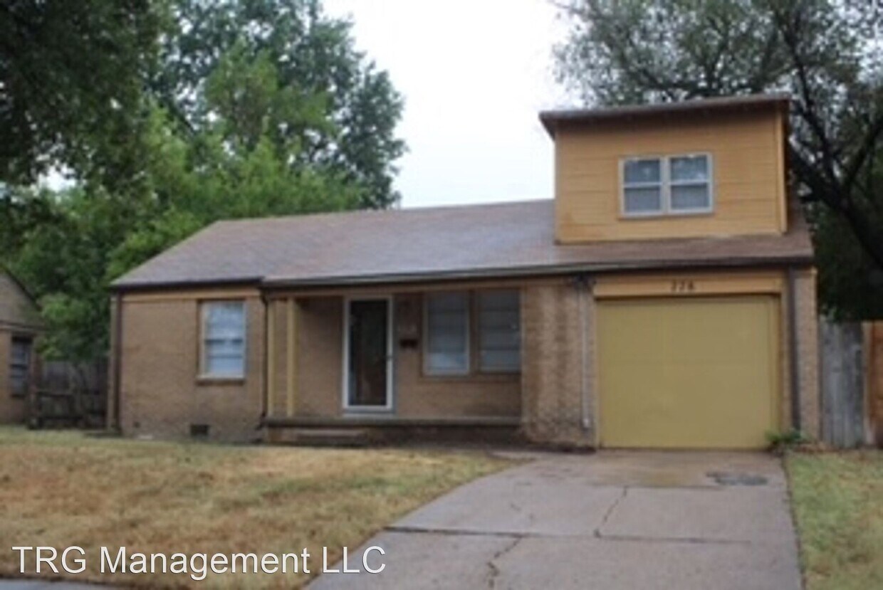Primary Photo - 3 br, 1 bath House - 778 Eastridge St. E