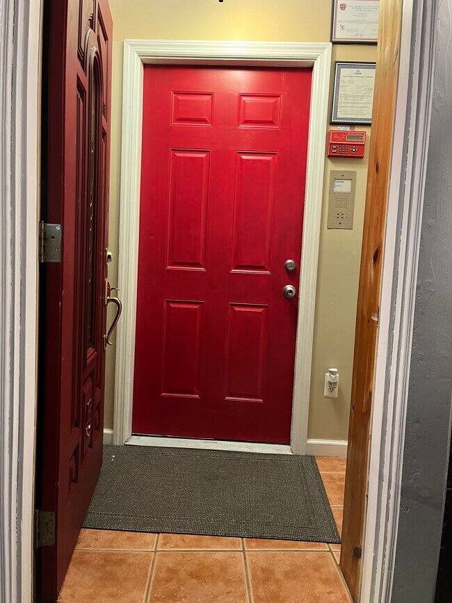 Entrada principal - 5 Woodland Ave
