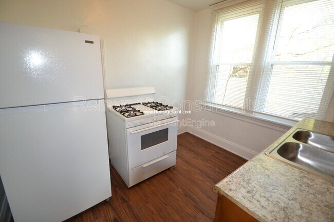 Foto del edificio - 4423 Greenlee Ave