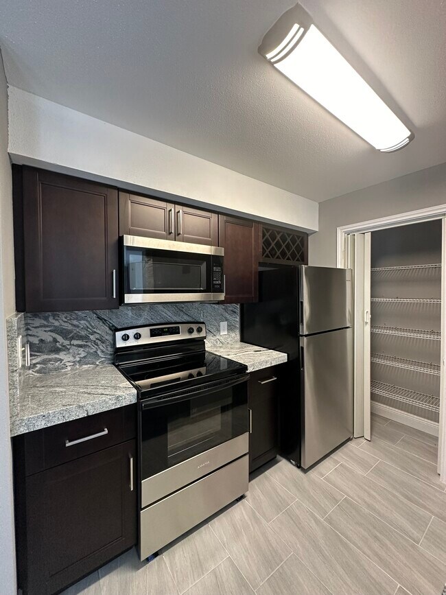 Foto del edificio - 2662 NW 33rd St