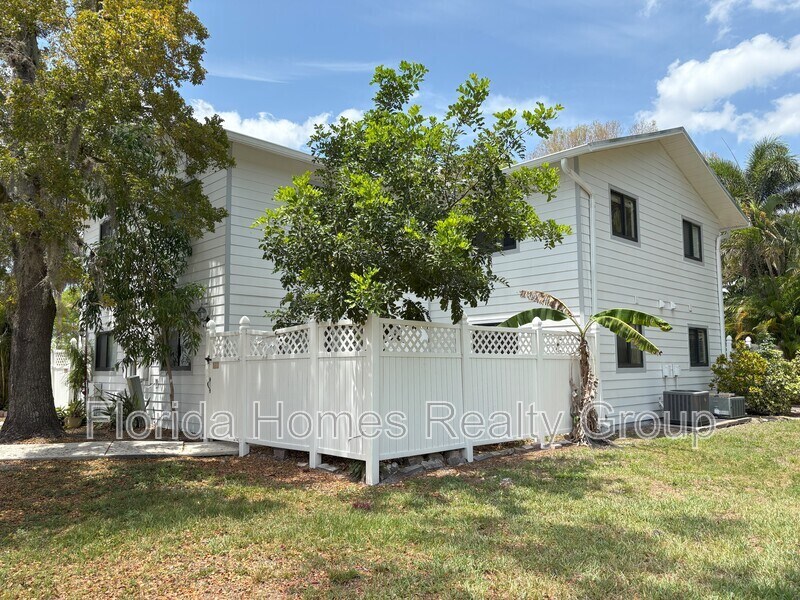 Foto principal - 7738 Tamara Lee Ct
