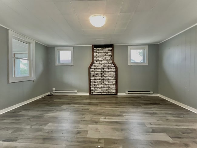Building Photo - Cozy 2 Bed / 1 Bath Detached Home – $1,699...