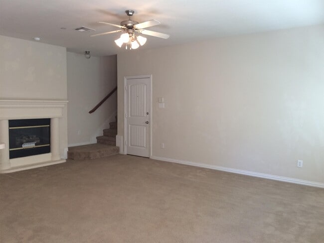 Building Photo - 8924 Stargazer Dr