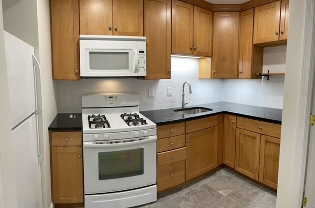 Kitchen - 41 Kingstown Way