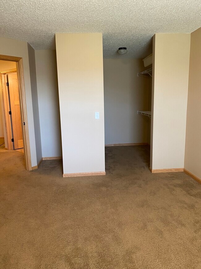 2B 1B Armario principal - Kensington