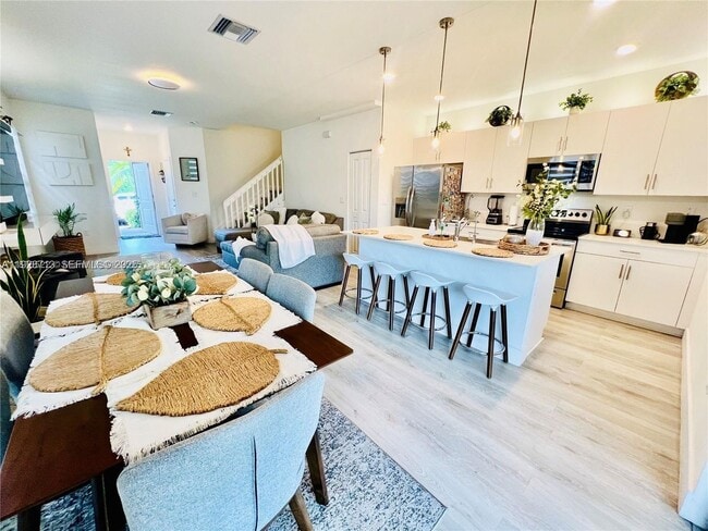 Photo - 25532 SW 108th Ave House