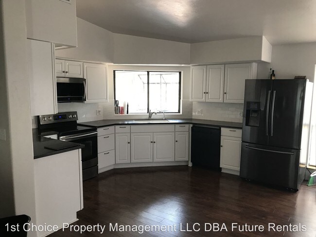 Foto del edificio - 2 br, 2 bath House - 565 Laborcita Canyon Rd