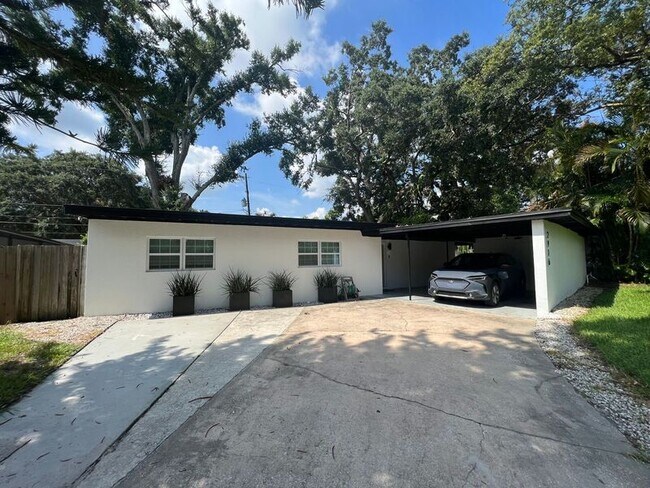 Building Photo - 2916 Oxford St