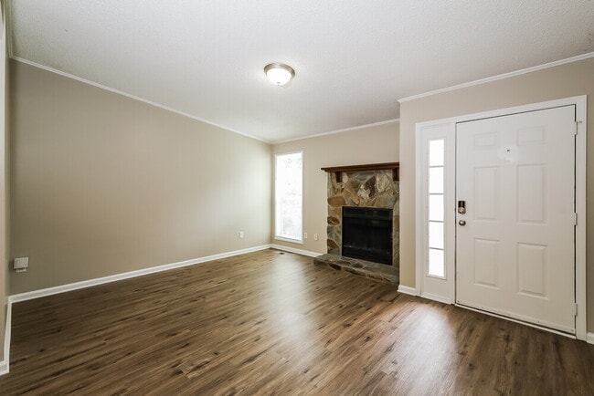 Building Photo - 2921 Gray Feather Dr