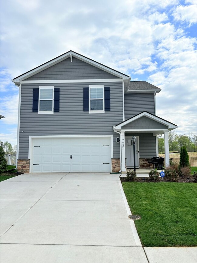 Foto del edificio - Like New Detached Home in New Kent
