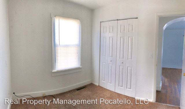 Building Photo - 3 br, 1 bath House - 1029 S 3rd
