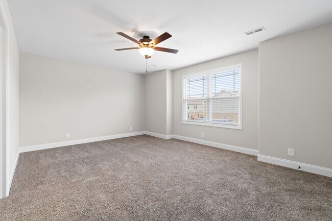 Foto del edificio - 338 Fallow Cir