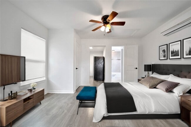 Foto del edificio - 1710 Shelby St