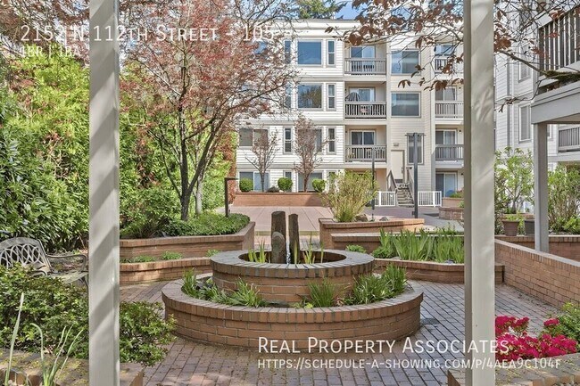 Foto del edificio - 2152 N 112th St