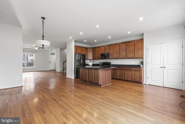 Foto del edificio - 11901 Benton Lake Rd