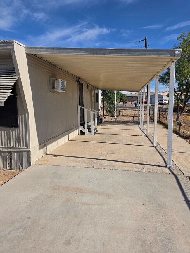 Foto del edificio - 1095 Navajo Dr