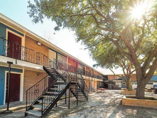 Foto del edificio - 816 Oak St