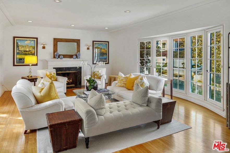 Photo - 10614 Le Conte Avenue Unit