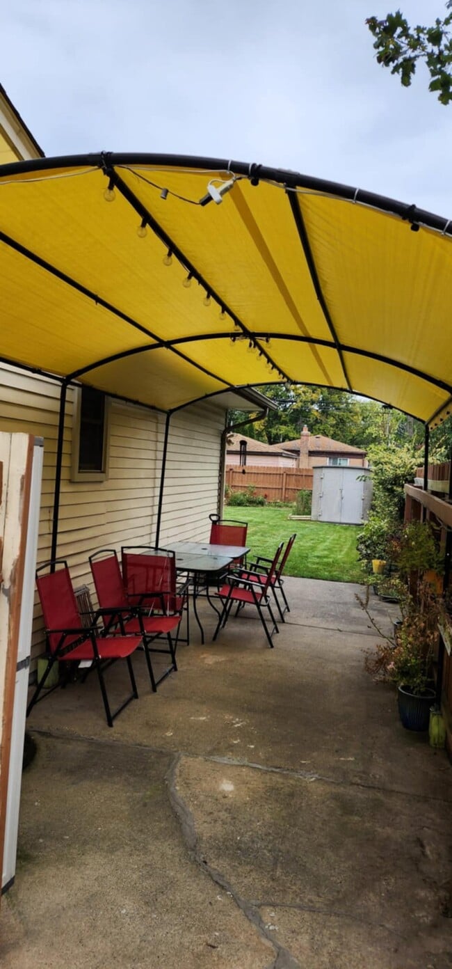 Foto del edificio - 32230 Ruehle Ave