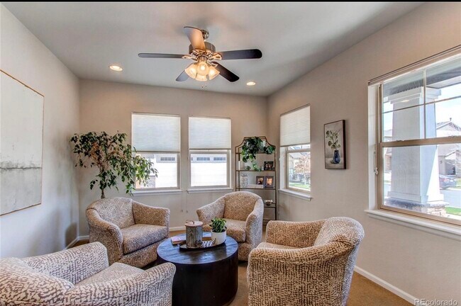 Foto del edificio - 14969 Melco Ave