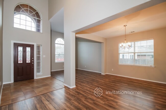 Building Photo - 1147 Golden Eagle Ct